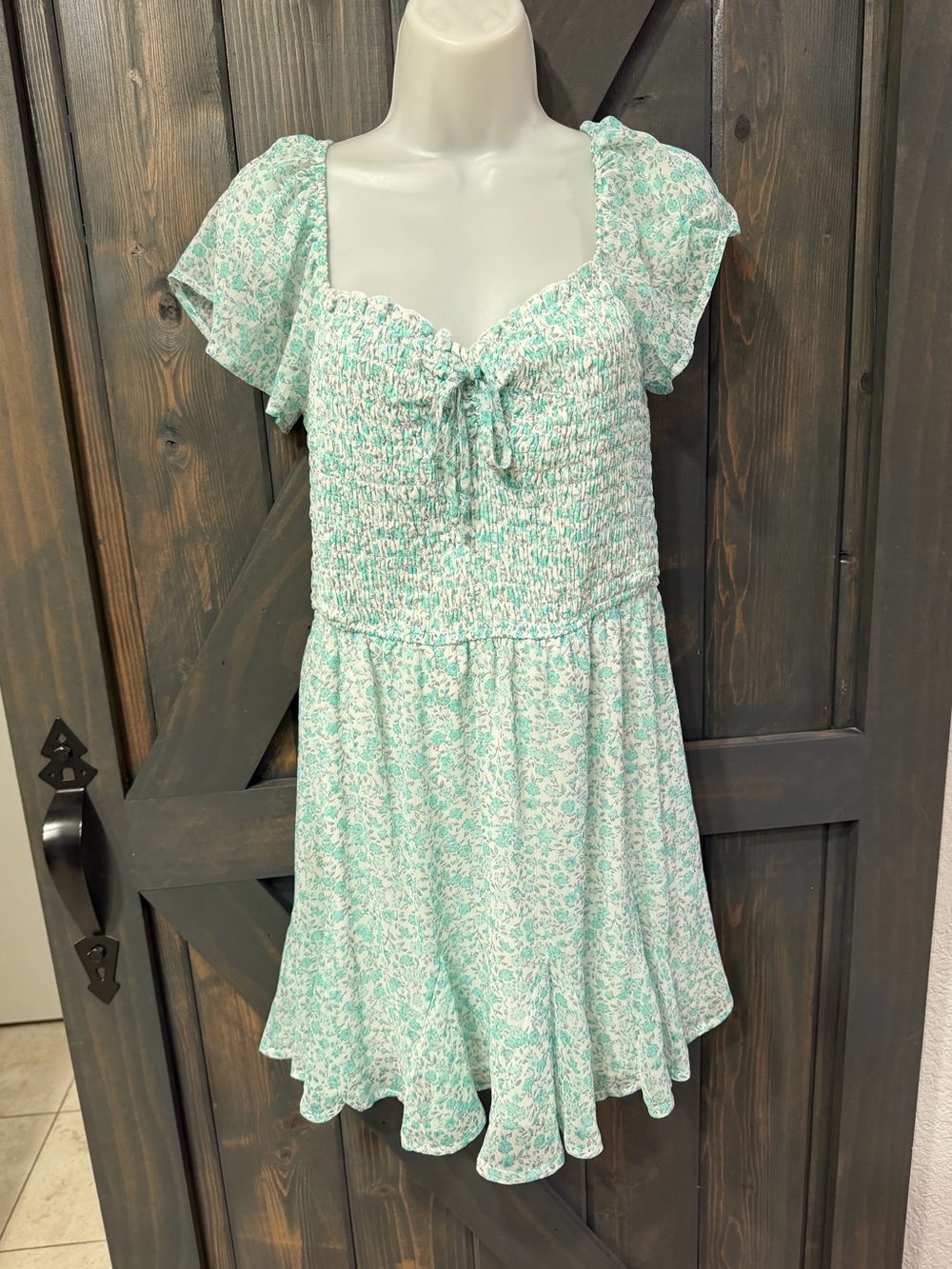 Trixxi Smocked Tie-Front Mint Floral Kids Casual Dress Small